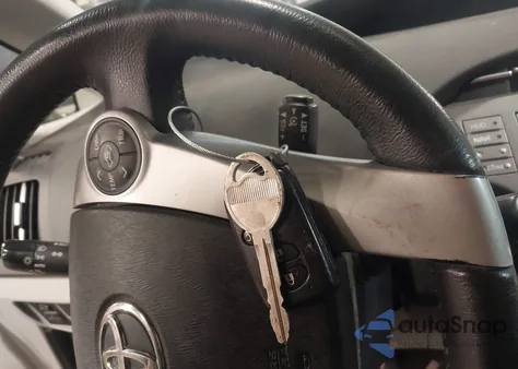 2013 Toyota Prius Four из США, поврежденный, VIN JTDKN3DUXD5608240